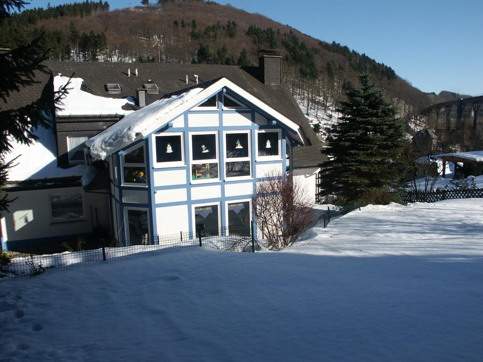 Appartementhaus Vierjahreszeiten Willingen  Exterior photo